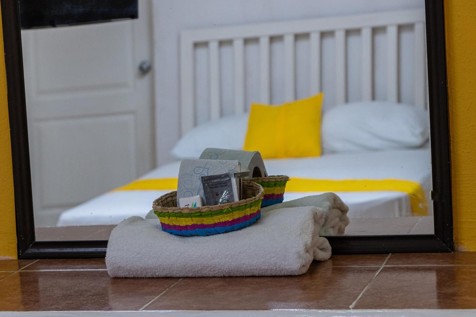 Oyo Hotel Marias,Aeropuerto Internacional De Chetumal Luaran gambar