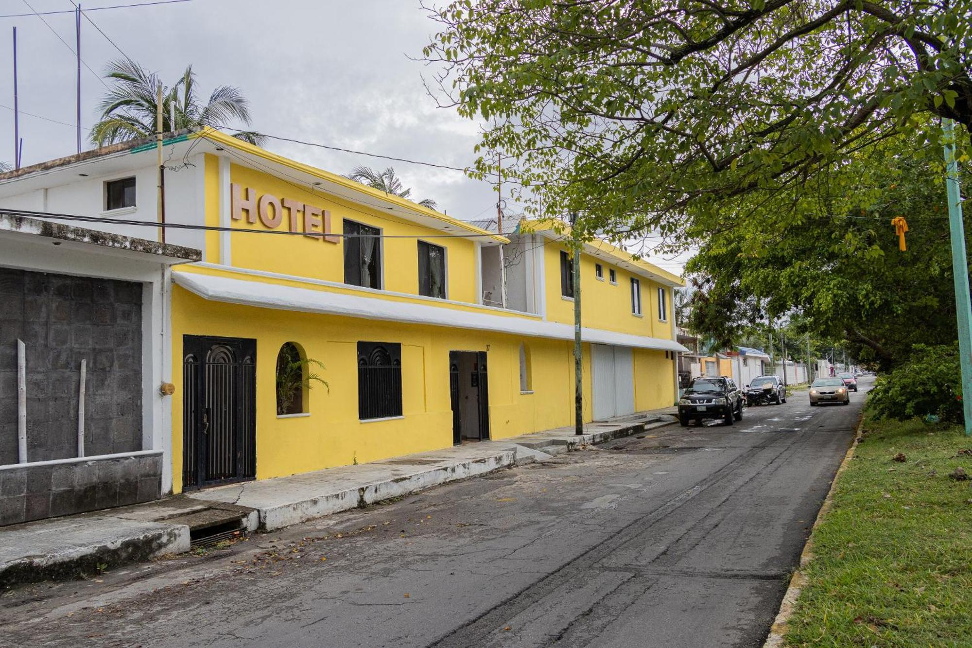 Oyo Hotel Marias,Aeropuerto Internacional De Chetumal Luaran gambar